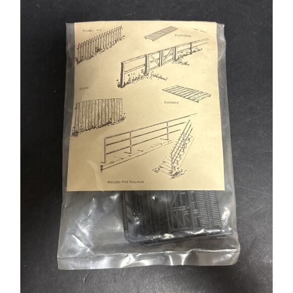 Central Valley HO Scale Fencing Styrene Model Kit #1601 Train Scenery USA - Picture 2 of 3